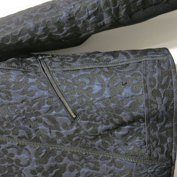 BCBG Black/Blue Floral Jacket - Picture 4 of 9